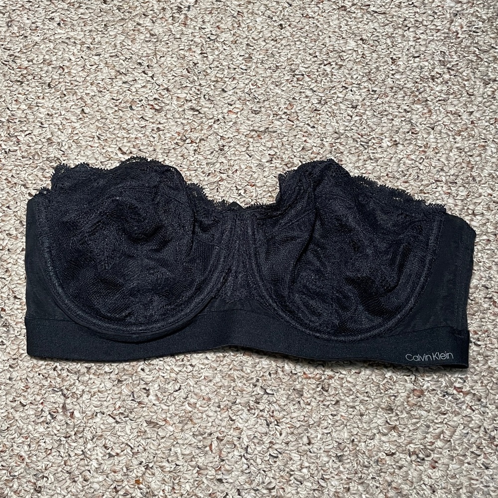 Calvin KLIEN strapless bra 34C